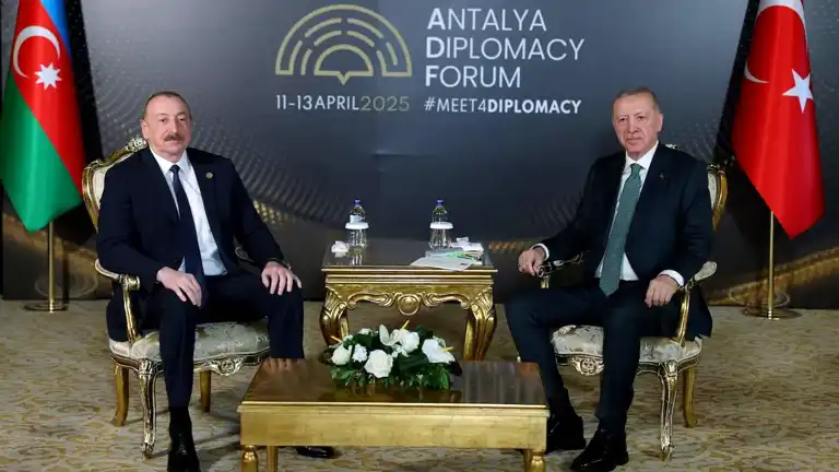 Erdoğan, Antalya'da Liderlerle Buluştu